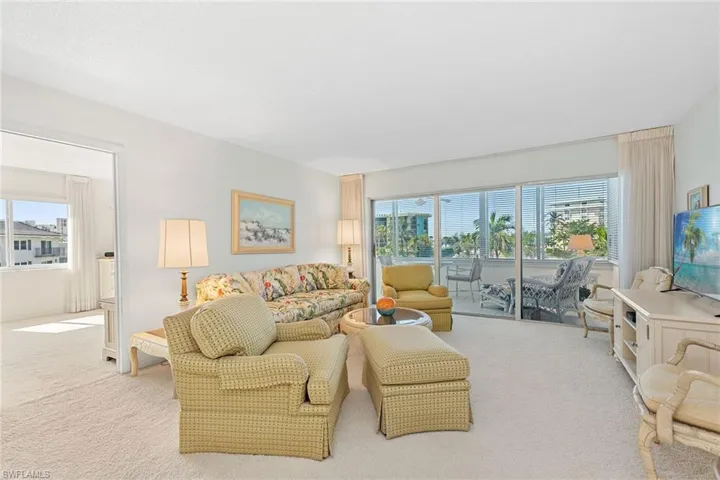 3410  Gulf Shore N BLVD, Naples, FL 34103