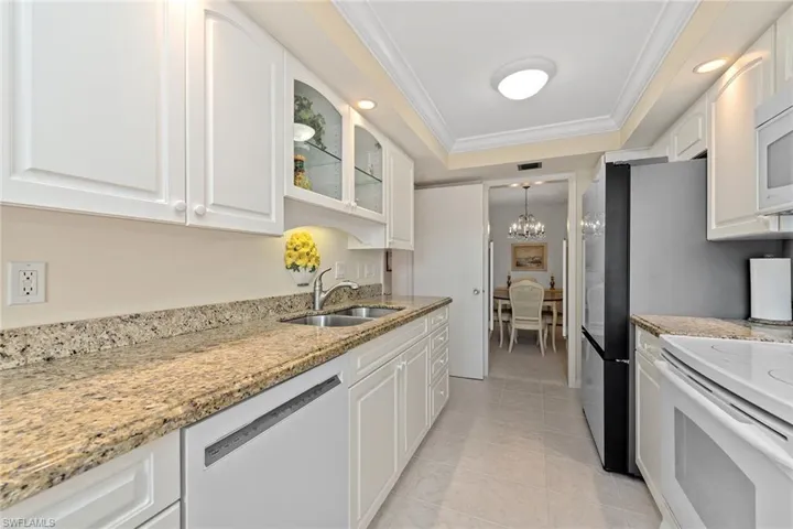 3410  Gulf Shore N BLVD, Naples, FL 34103