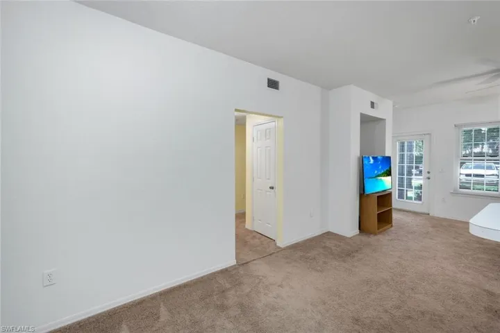 23600 Walden Center Dr 105, Estero, Florida 34134