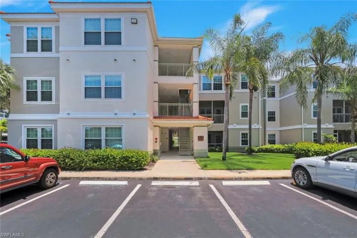 23600 Walden Center Dr 105, Estero, Florida 34134