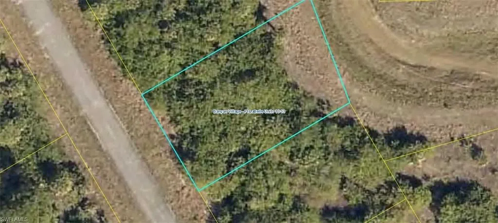 111  Holland  DR, Labelle, FL 33935