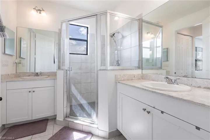 8820  Madrid  CIR, Naples, FL 34104