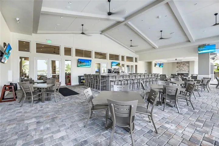 View of patio / terrace with ceiling fan