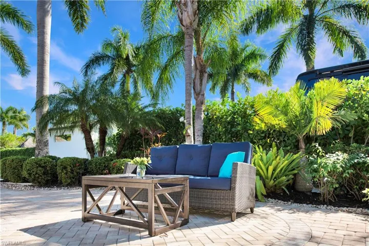 13553 Snapper Ln, Naples, Florida 34114