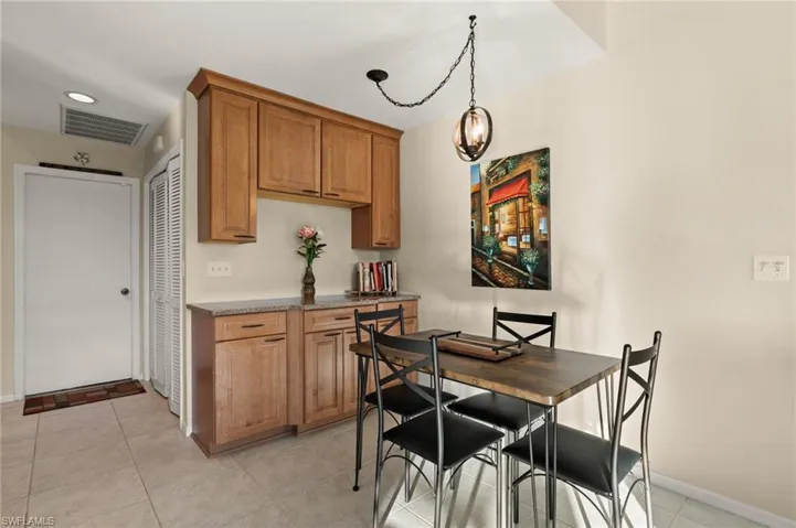 3454  Anton  CT, Naples, FL 34109