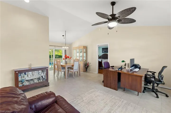 3454  Anton  CT, Naples, FL 34109