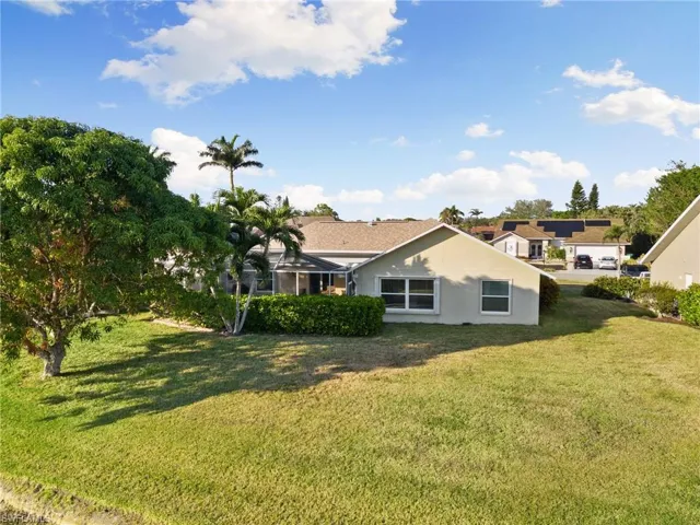 3454  Anton  CT, Naples, FL 34109