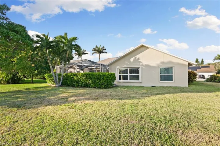 3454  Anton  CT, Naples, FL 34109