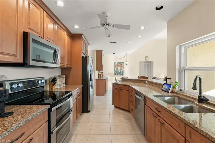 3454  Anton  CT, Naples, FL 34109