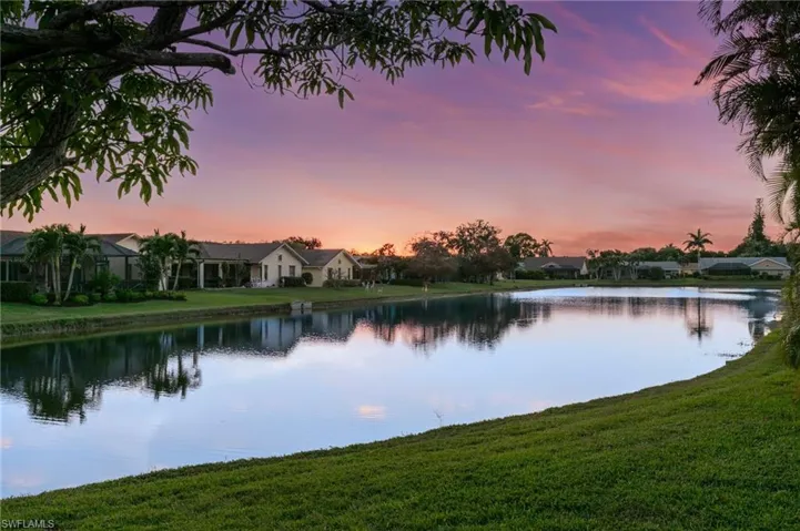 3454  Anton  CT, Naples, FL 34109