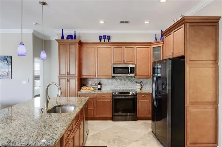 Beautiful cabinetry..lots of storage.