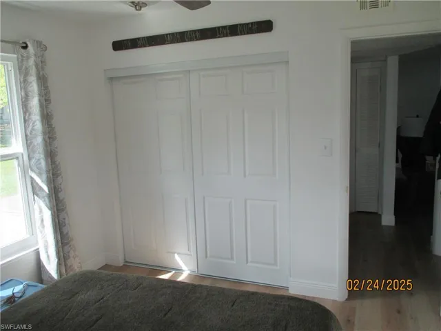 Secondary bedroom