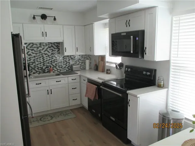 Newer cabinets and appliances