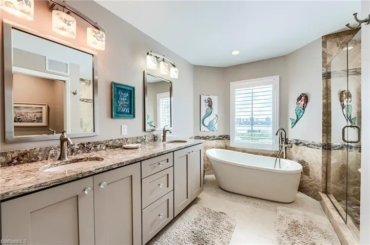 4183 Bay Beach Ln 375, Fort Myers Beach, Florida 33931