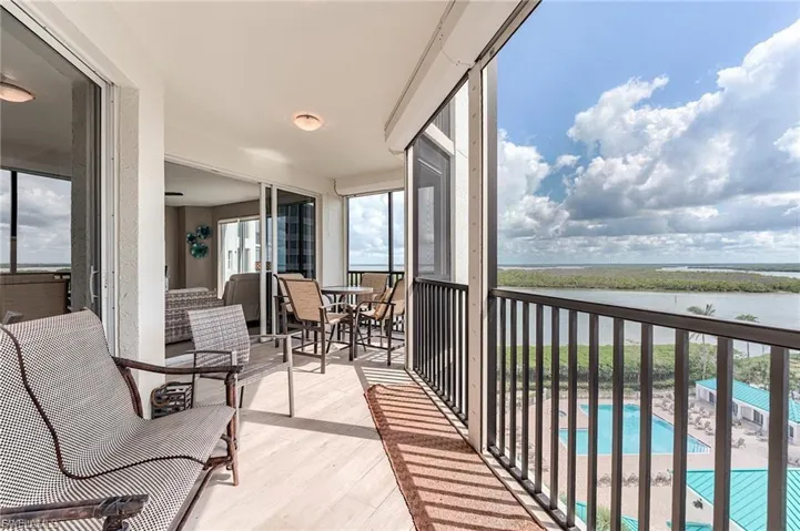4183 Bay Beach Ln 375, Fort Myers Beach, Florida 33931
