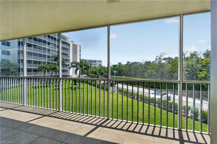 Overlooking pathway to beach