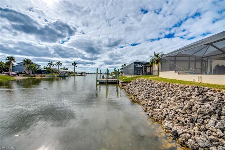 941 SW 6th AVE, CAPE CORAL FL 33991