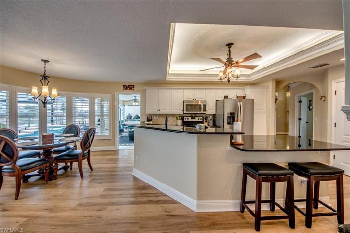 941 SW 6th AVE, CAPE CORAL FL 33991