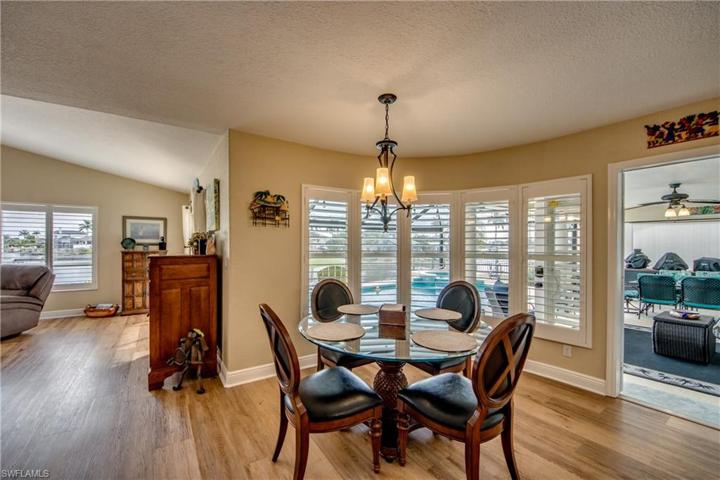 941 SW 6th AVE, CAPE CORAL FL 33991