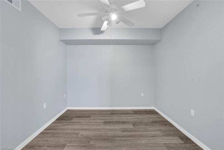 Den / Office - great space for a Murphy Bed