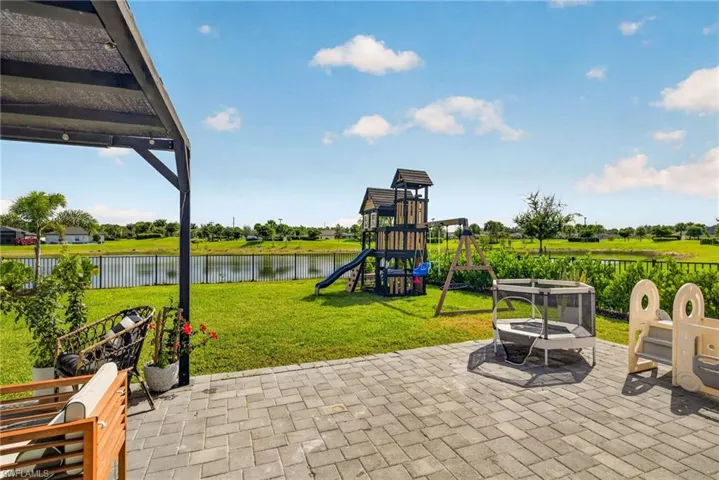 4085 San Clemente Ct, North Fort Myers, Florida 33917