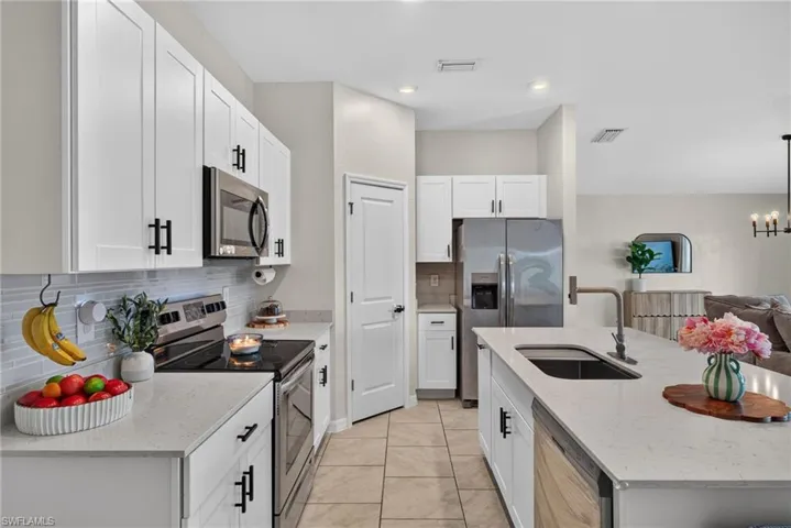 4085 San Clemente Ct, North Fort Myers, Florida 33917