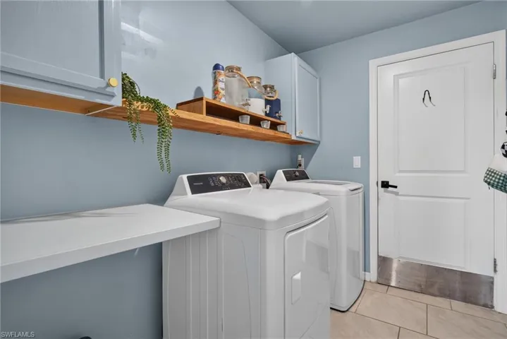 4085 San Clemente Ct, North Fort Myers, Florida 33917
