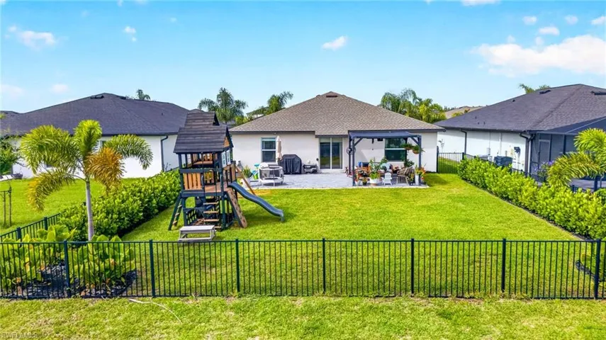 4085 San Clemente Ct, North Fort Myers, Florida 33917