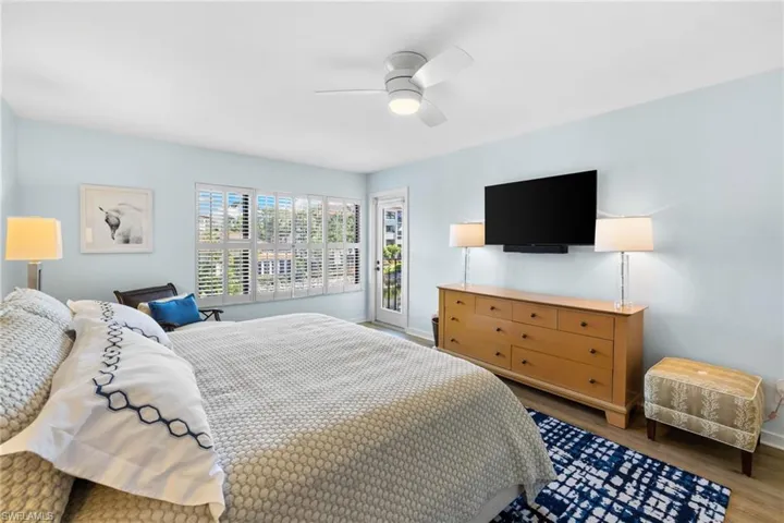 6710 Pelican Bay Blvd 422, Naples, Florida 34108