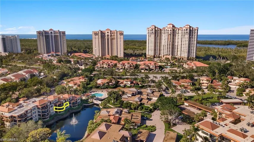 6710 Pelican Bay Blvd 422, Naples, Florida 34108