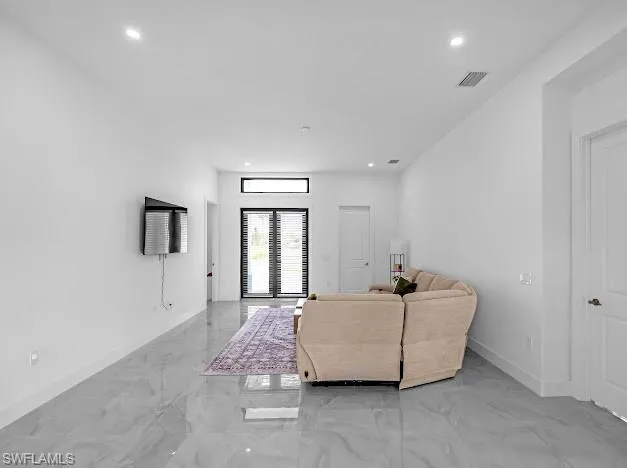 2625 32nd Ave Se, Naples, Florida 34117