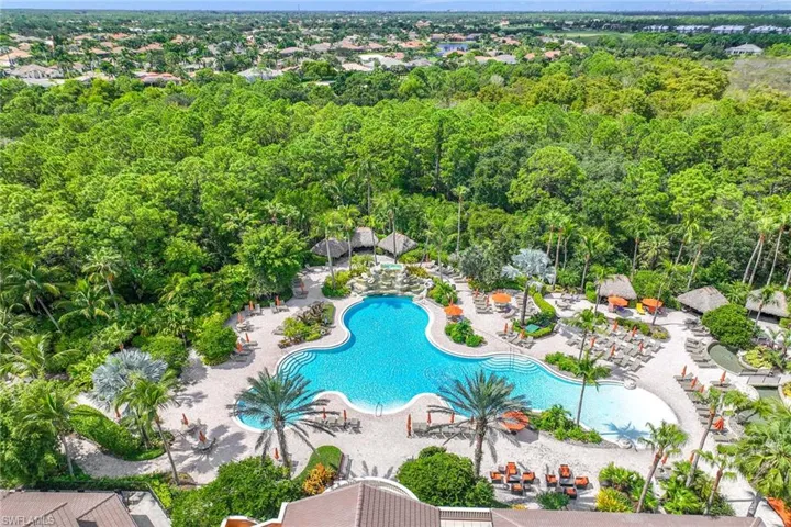 9076  Rialto  ST, Naples, FL 34113