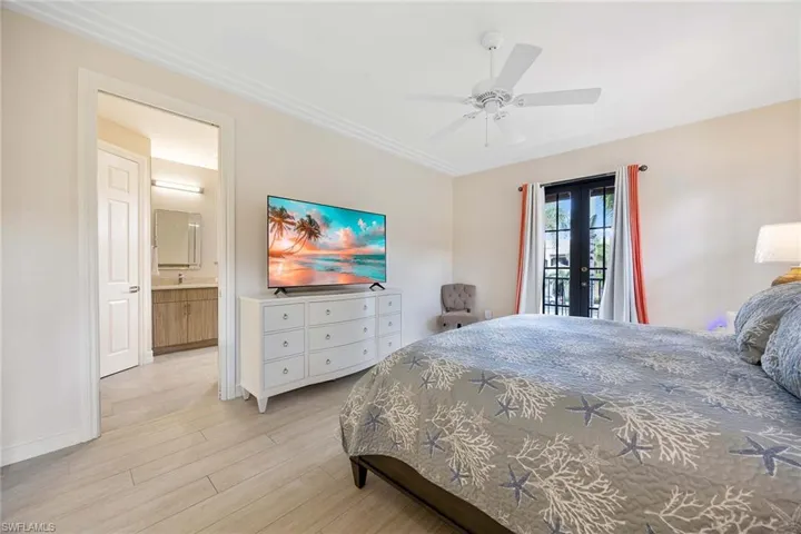 9076  Rialto  ST, Naples, FL 34113