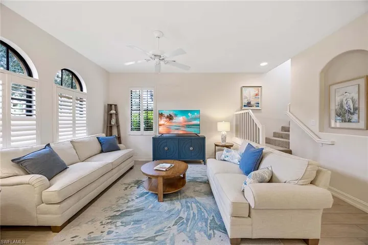 9076  Rialto  ST, Naples, FL 34113