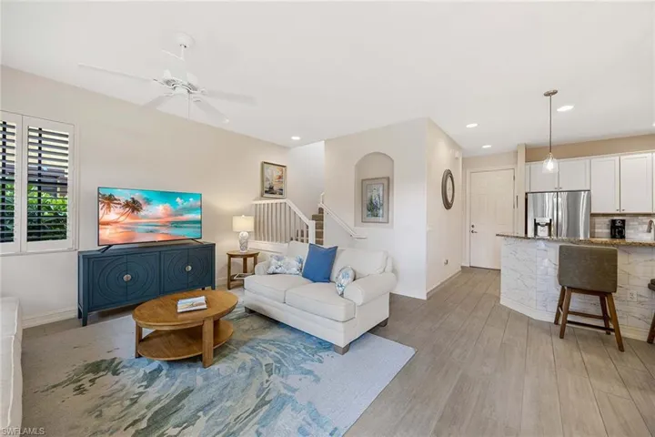 9076  Rialto  ST, Naples, FL 34113