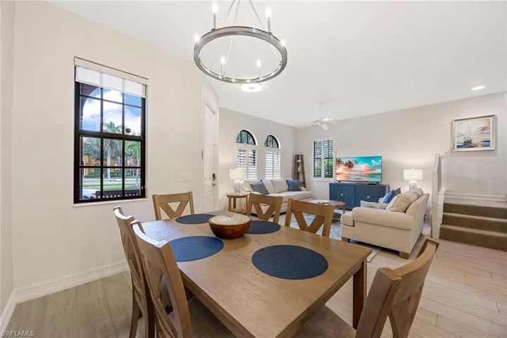 9076  Rialto  ST, Naples, FL 34113