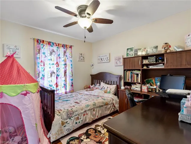 9298 San Carlos Blvd, Fort Myers, Florida 33967