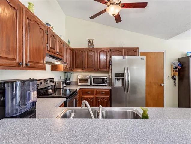 9298 San Carlos Blvd, Fort Myers, Florida 33967