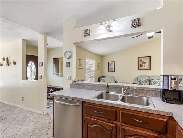9298 San Carlos Blvd, Fort Myers, Florida 33967