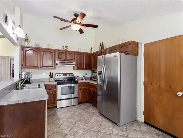 9298 San Carlos Blvd, Fort Myers, Florida 33967