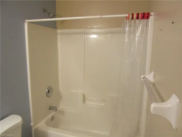 271 Sw 4th St 271, Cape Coral, Florida 33991