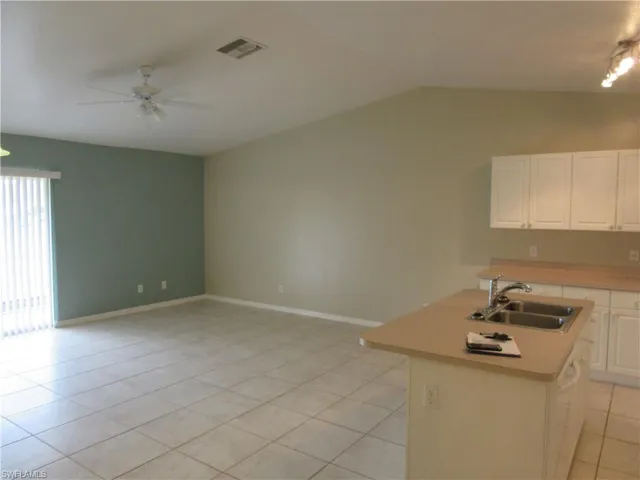 271 Sw 4th St 271, Cape Coral, Florida 33991