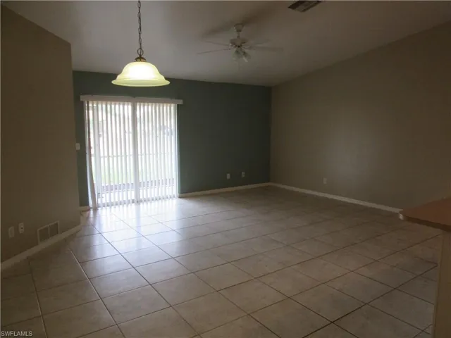 271 Sw 4th St 271, Cape Coral, Florida 33991