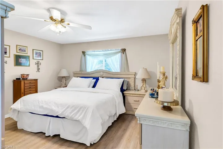 305 NE 23rd  AVE, Cape Coral, FL 33909