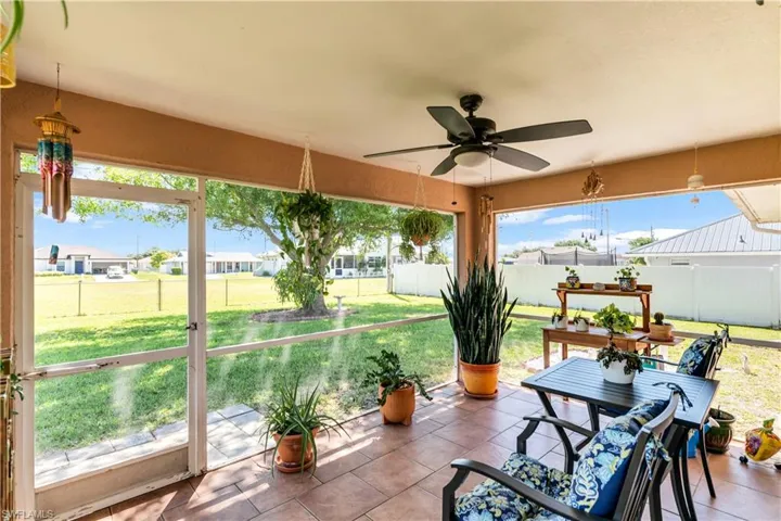 305 NE 23rd  AVE, Cape Coral, FL 33909