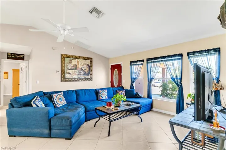305 NE 23rd  AVE, Cape Coral, FL 33909
