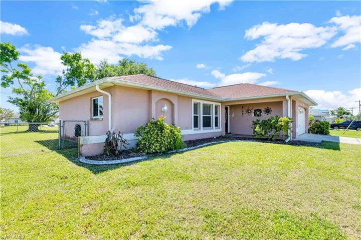 305 NE 23rd  AVE, Cape Coral, FL 33909