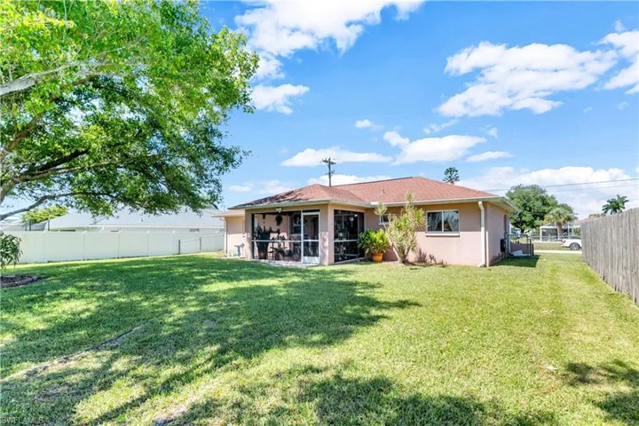 305 NE 23rd  AVE, Cape Coral, FL 33909