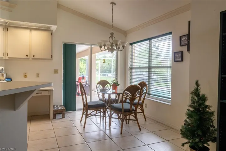 Eat in kitchen overlooking the pool