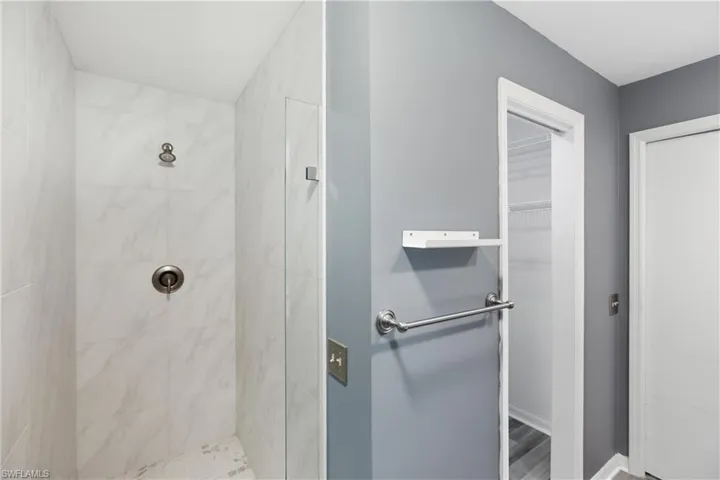 165  Bristol  LN, Naples, FL 34112